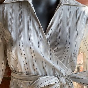 Ann Taylor loft, wraparound blouse in size 2